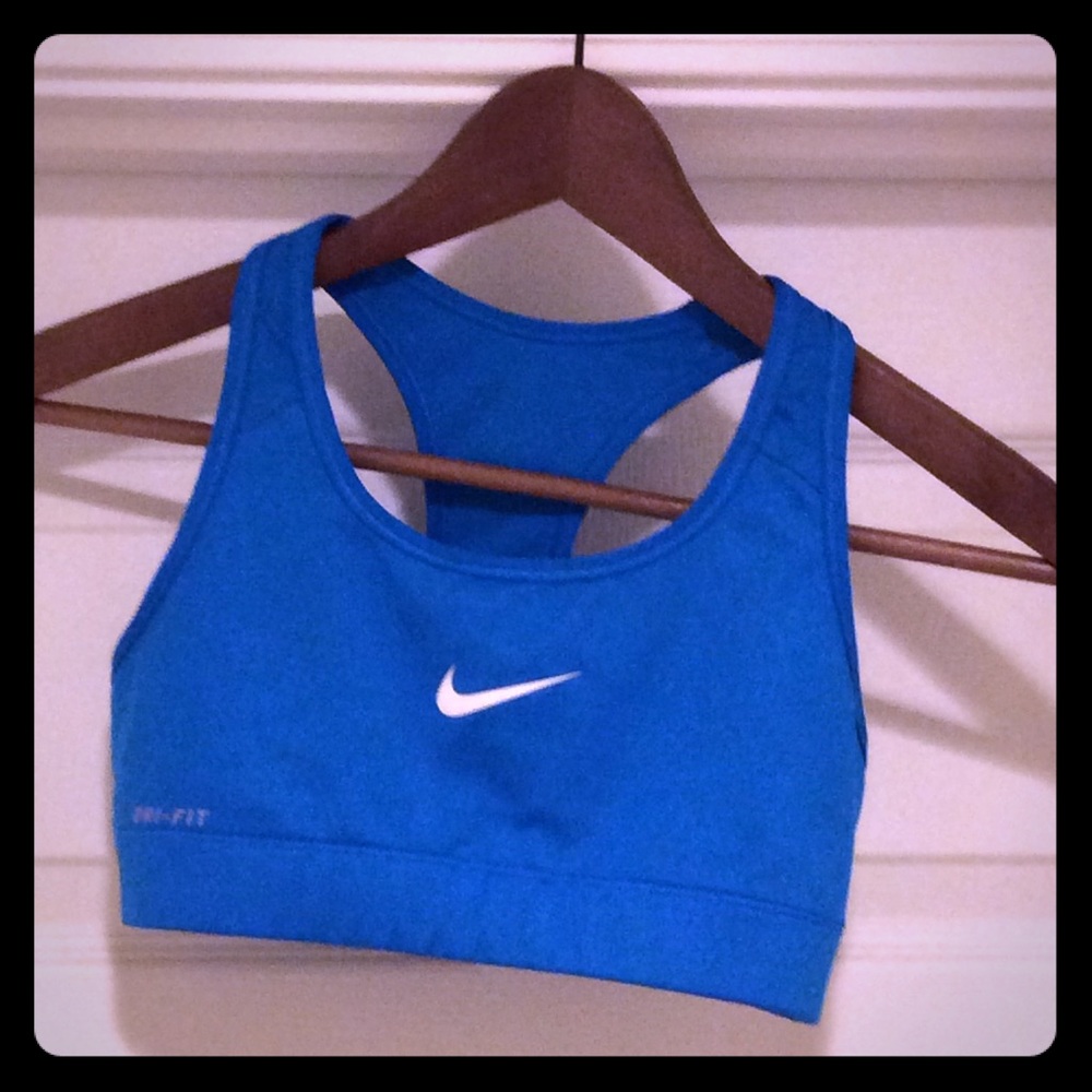 Nike Pro Swoosh Sports Bra